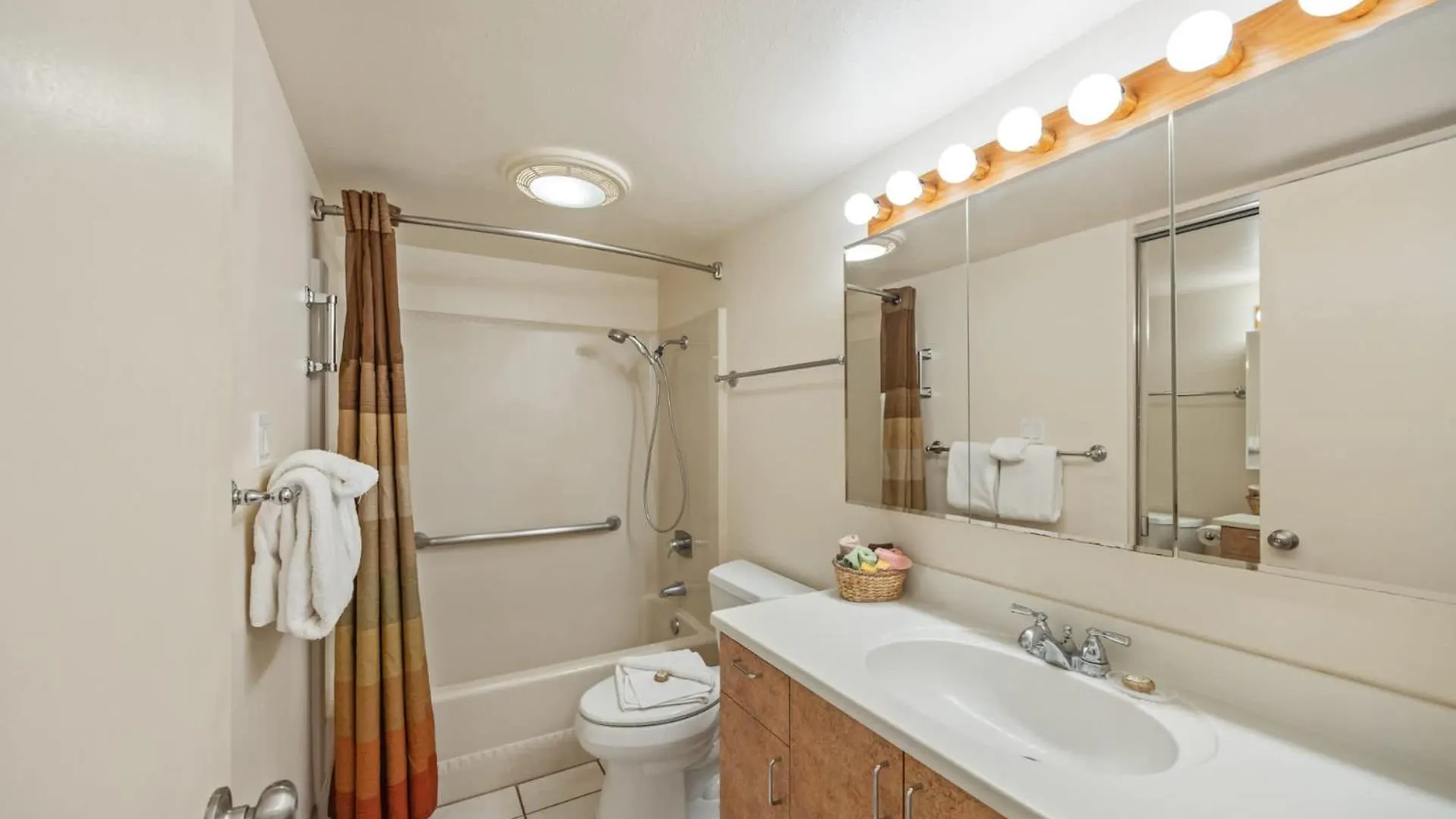 Holiday home Kuleana Club #320 - Ocean View -1 Bedroom & 1 Bathroom - 3Rd Floor Kahana