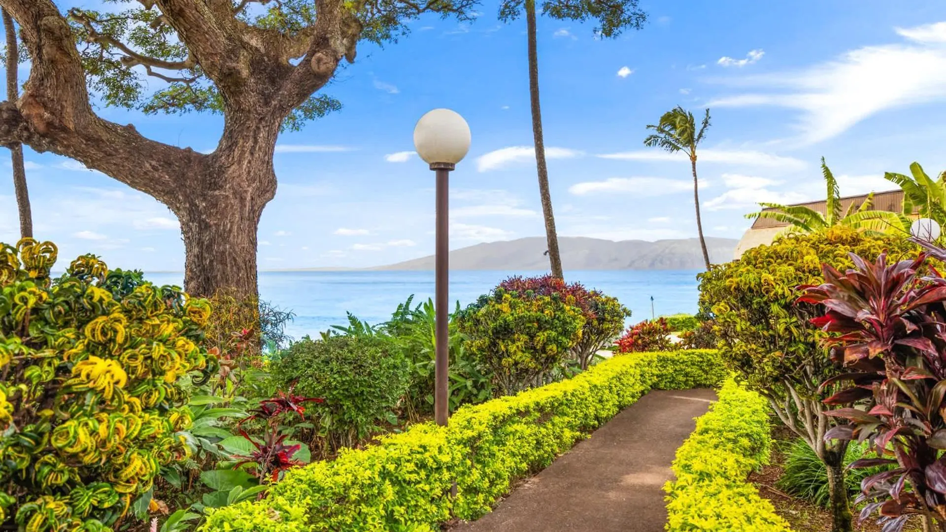 Kuleana Club #320 - Ocean View -1 Bedroom & 1 Bathroom - 3Rd Floor Kahana 0*,  United States